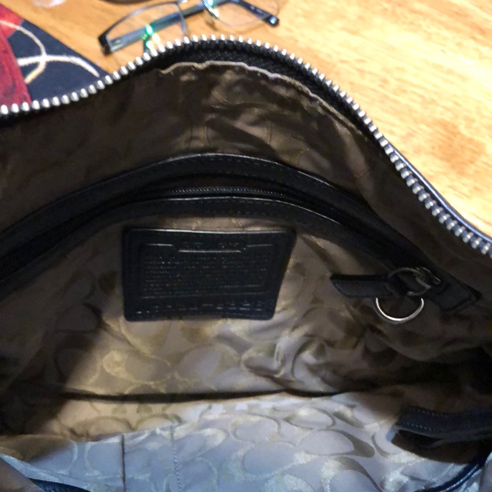 Handbag - Picture 2 of 2